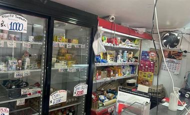 Local Comercial en Venta en El Olimpo con Blanco Encalada