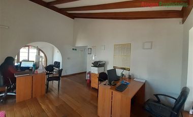 Casa en Arriendo en Casa en venta en Avenida Copayapu, sector Pedro Pablo Figueroa.