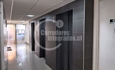 Oficina en Venta en Antonio Bellet, Metro Pedro de Valdivia