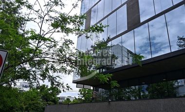 Oficina en Venta en Antonio Bellet, Metro Pedro de Valdivia