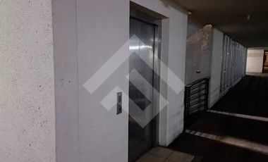 Estacionamiento en Venta en Av. Vicuña Mackenna