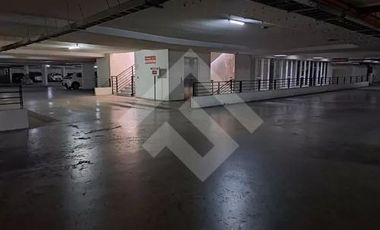 Estacionamiento en Venta en Av. Vicuña Mackenna