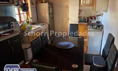 Casa en Venta en Jardines del Este, Casa pequeña de 3 dormitorios 1 baño 33 oriente 7 sur