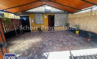 Casa en Venta en Jardines del Este, Casa pequeña de 3 dormitorios 1 baño 33 oriente 7 sur