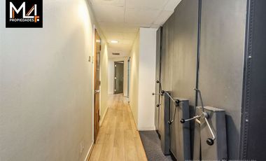 Oficina en Venta en Agusto Leguía / Apoquindo