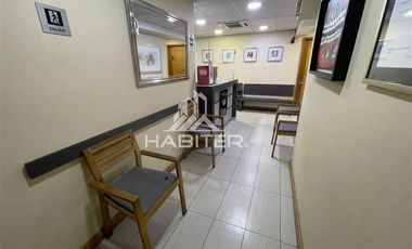 Oficina en Venta en 1 oriente.