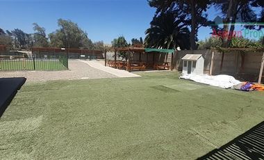 Sitio en Venta en Centro de eventos con casa en Venta en sector Pueblo San Fernando