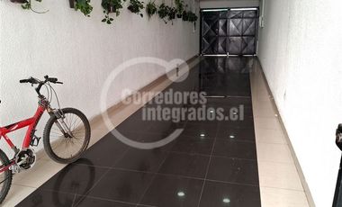 Casa en Venta en Metro Departamental y Ciudad del Niño