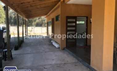 Oficina en Venta en Sitio de 5.000 m2 con oficinas entrada Loteo El Golf.