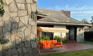 Casa en Venta en Nuestra Señora del Rosario / Los Militares / Parque Juan Pablo Ii