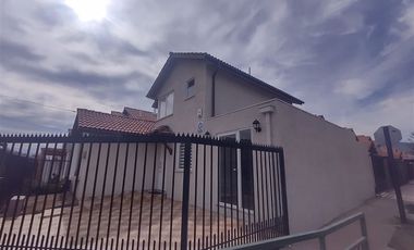 Casa en Venta en La Reserva, Machalí