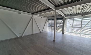 Oficina en Arriendo en Alameda con Alcazar