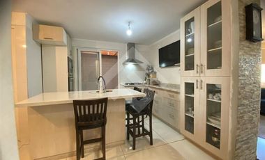 Casa en Venta en Condominio Plaza Buin III/ Víctor Troncoso Muñoz