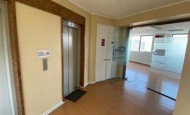 Oficina en Venta en Metro Los Leones