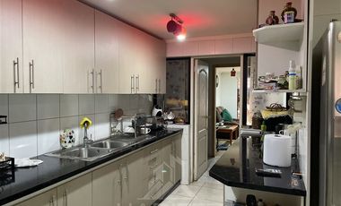 Casa en Venta en CALLE YUNGAY . VILLA LA MARQUESA