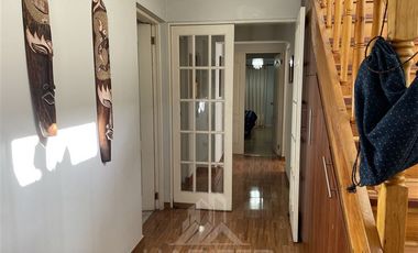 Casa en Venta en CALLE YUNGAY . VILLA LA MARQUESA