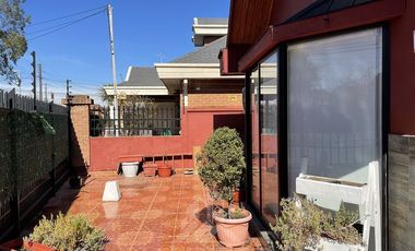 Casa en Venta en CALLE YUNGAY . VILLA LA MARQUESA