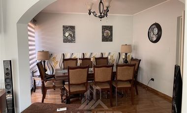 Casa en Venta en CALLE YUNGAY . VILLA LA MARQUESA