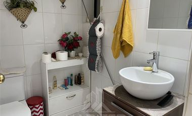 Casa en Venta en CALLE YUNGAY . VILLA LA MARQUESA