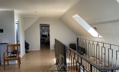 Casa en Venta en CALLE YUNGAY . VILLA LA MARQUESA