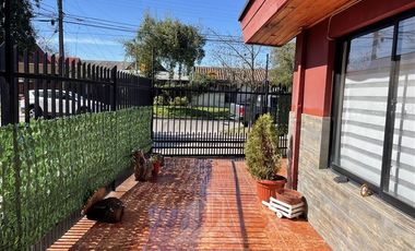 Casa en Venta en CALLE YUNGAY . VILLA LA MARQUESA