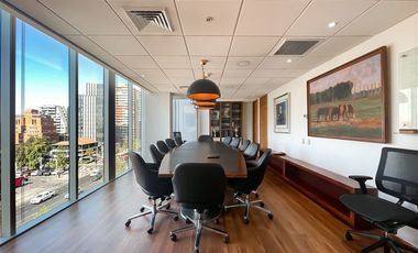 Oficina en Arriendo en Oficina en Escuela Militar de Lujo