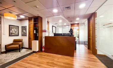 Oficina en Arriendo en Oficina en Escuela Militar de Lujo