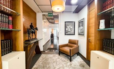 Oficina en Arriendo en Oficina en Escuela Militar de Lujo