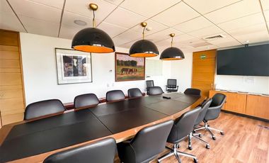 Oficina en Arriendo en Oficina en Escuela Militar de Lujo