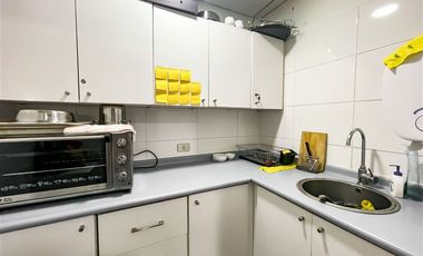 Oficina en Arriendo en Oficina en Escuela Militar de Lujo