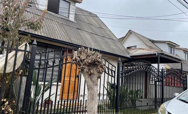 Casa en Arriendo en DON SEBASTIAN DE RAUQUEN