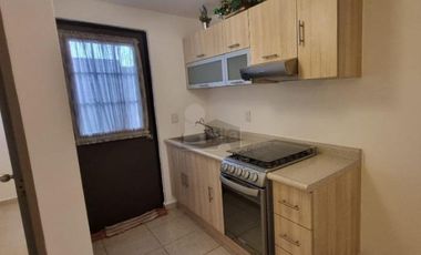 Casa en renta de 3 recámaras y 3 baños, en privada, Valle del Rift, León Gto