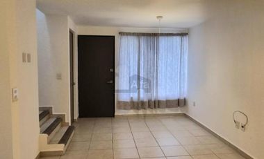 Casa en renta de 3 recámaras y 3 baños, en privada, Valle del Rift, León Gto