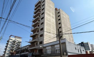 Departamento tres ambientes a la venta en Wilde Centro