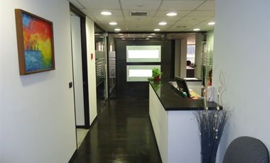 Oficina en Venta en Apoquindo esquina Carmencita