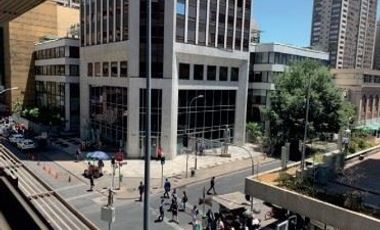 Oficina en Venta en Amunátegui esquina Huérfanos