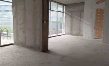 Local Comercial en Arriendo en AV. LA DEHESA / RAUL LABBE