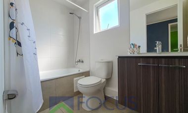 Casa en Venta en Vive en tranquilo sector de Padre Hurtado a pasos de la laguna