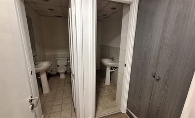 Oficina en Arriendo en Metro Los Leones / Av. Andrés Bello /Av. Providencia