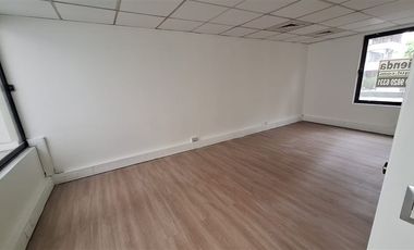 Oficina en Arriendo en Metro Los Leones / Av. Andrés Bello /Av. Providencia