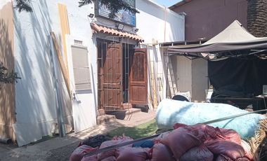 Casa en Venta en Brigadier de la Cruz con Actor Baguena