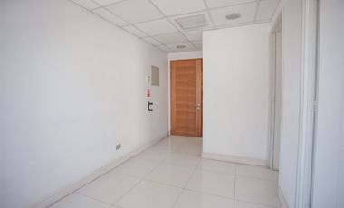 Oficina en Arriendo en Oficina 3 privados/Av.Holanda/Metro Tobalaba