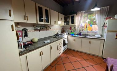 Lote ideal constructor casa en venta en Wilde Centro