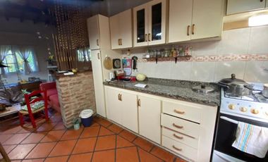 Lote ideal constructor casa en venta en Wilde Centro