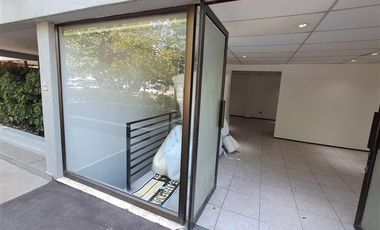 Local Comercial en Venta en Vitacura- Las Hualtatas
