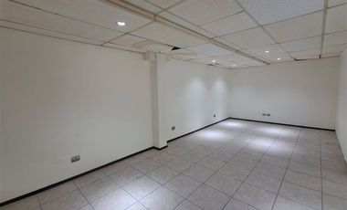 Local Comercial en Venta en Vitacura- Las Hualtatas