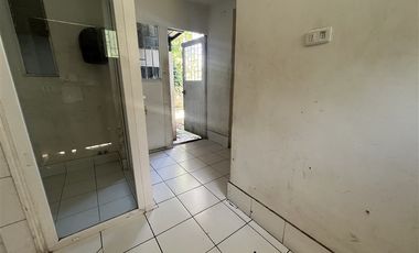 Local Comercial en Arriendo en tabacura / Las Hualtatas