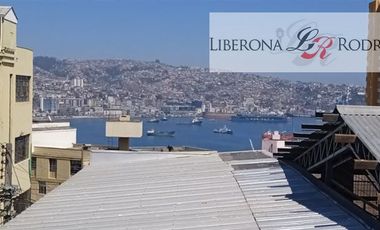 Casa en Venta en Casa esquina en Cerro Barón