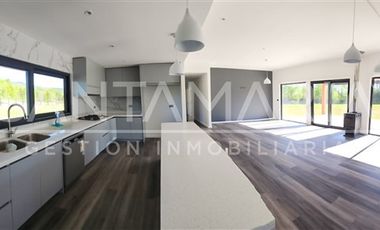 Casa en Venta en Los laureles, Villarrica