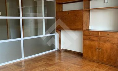 Departamento en Venta en Vicuña Mackenna a pasos de la Plaza de Armas